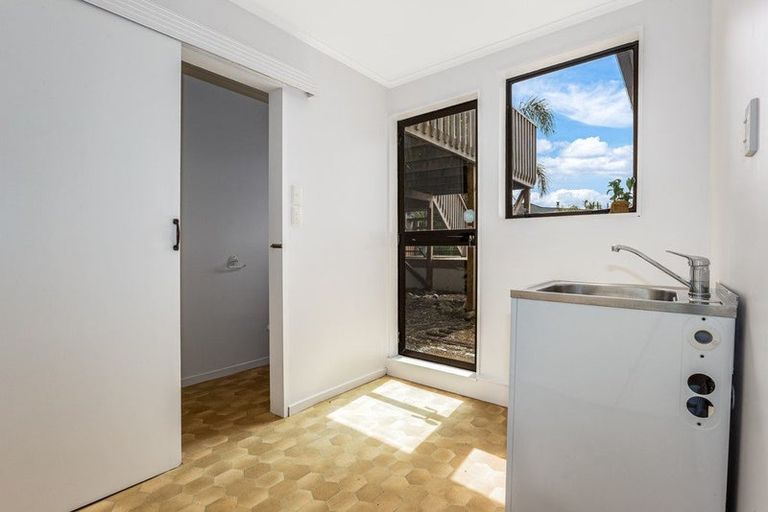 Photo of property in 5 Waiheke Street, Waikanae Beach, Waikanae, 5036