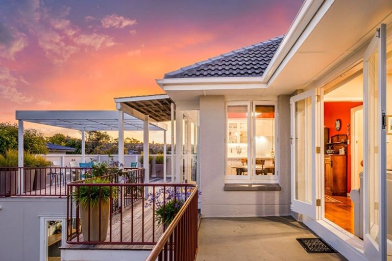 Photo of property in 11 Brighton Terrace, Mairangi Bay, Auckland, 0630