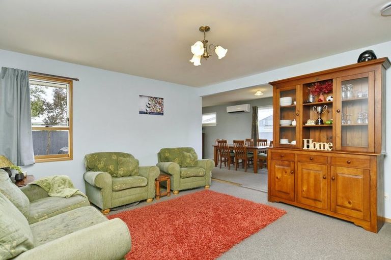 Photo of property in 6 Coates Place, Rangiora, 7400