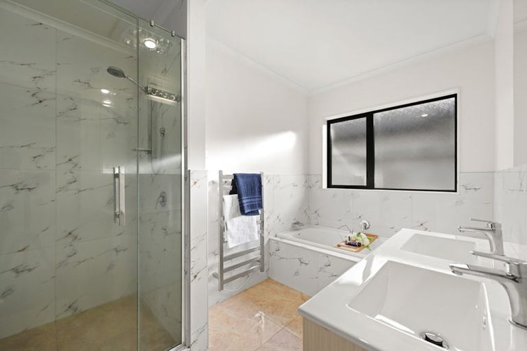 Photo of property in 2 Capricorn Place, Rototuna North, Hamilton, 3210