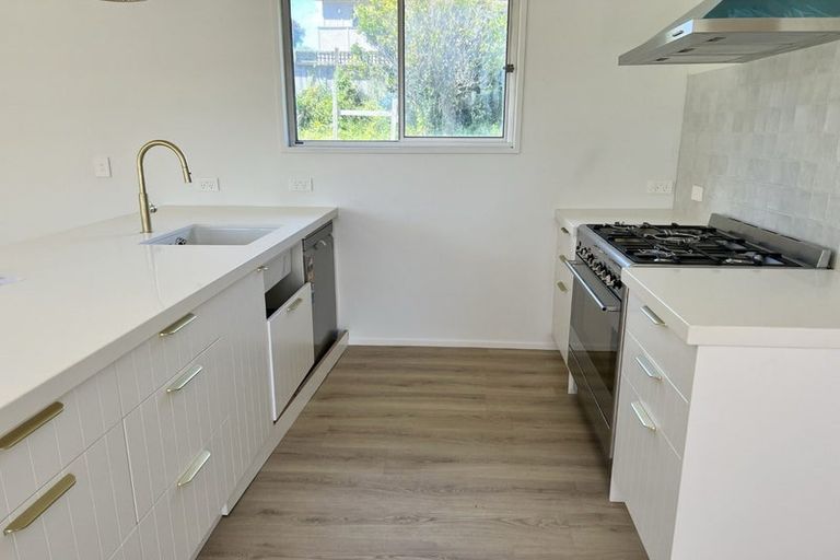 Photo of property in 6 Falla Street, Paraparaumu Beach, Paraparaumu, 5032