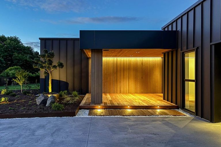 Photo of property in 9c Dalbeth Place, Matangi, Hamilton, 3284