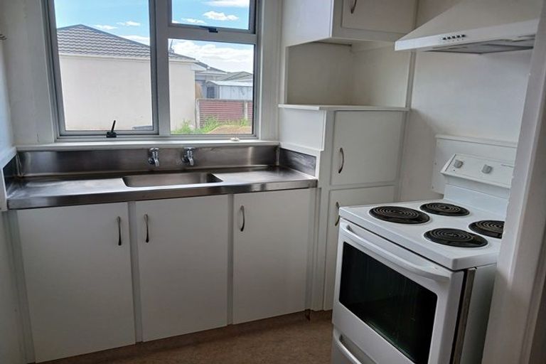 Photo of property in 24-26 Freyberg Street, Roslyn, Palmerston North, 4414