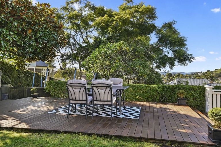 Photo of property in 17 St Aubyn Street, Devonport, Auckland, 0624