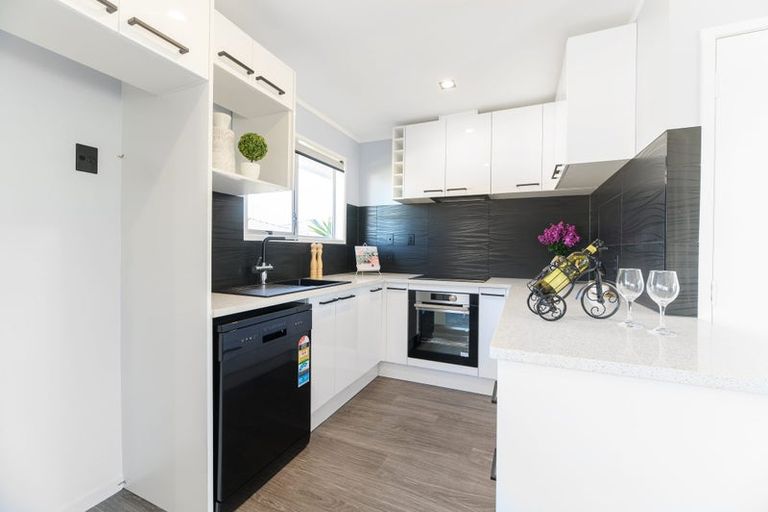 Photo of property in 3/38 Onepoto Road, Hauraki, Auckland, 0622