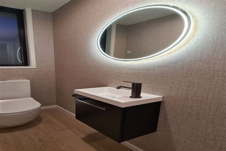 Photo of property in 2/23 Strowan Avenue, Fairfield, Hamilton, 3214