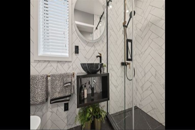 Photo of property in 2/19 Kilmarnock Street, Riccarton, Christchurch, 8011