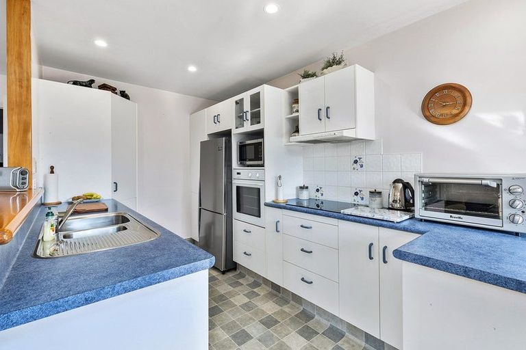 Photo of property in 1/4u Richard Street, Titahi Bay, Porirua, 5022