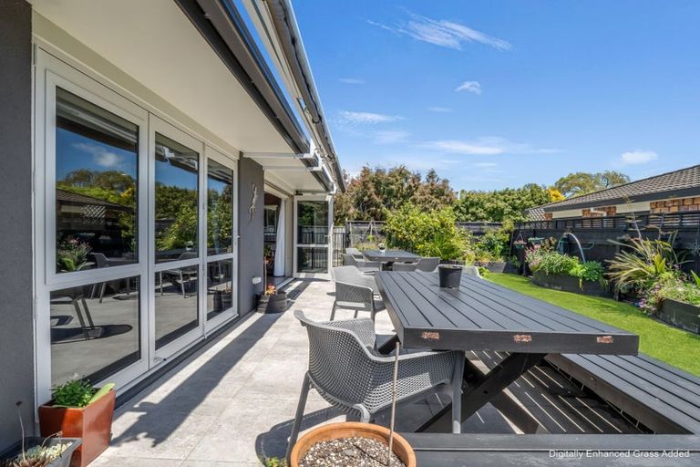 Photo of property in 112a Weraroa Road, Levin, 5510