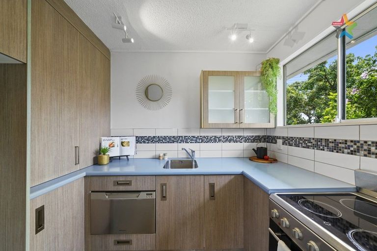 Photo of property in 8c Wainui Road, Waiwhetu, Lower Hutt, 5010