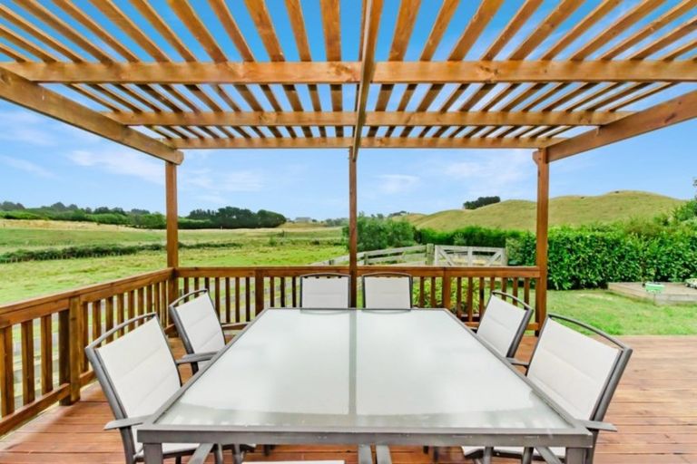 Photo of property in 20 Paul Faith Lane, Te Horo, Otaki, 5581