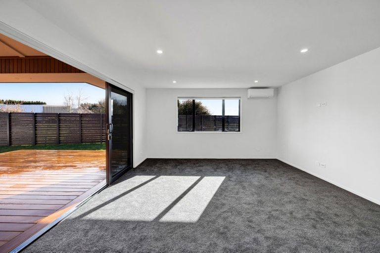 Photo of property in 21 Midsummer Avenue, Stratford, 4332