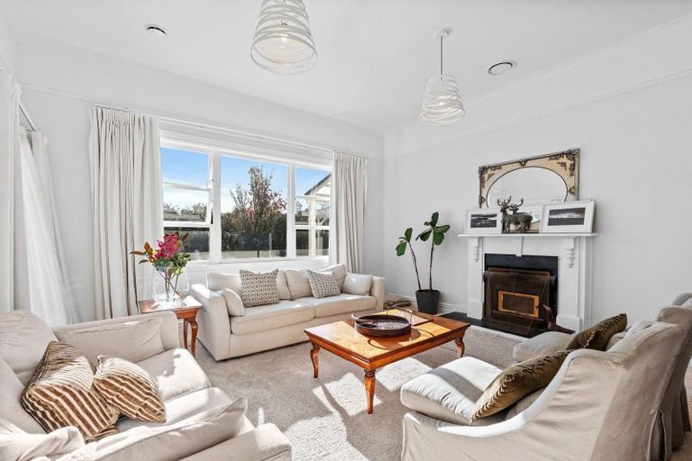 Photo of property in 93 Kuratawhiti Street, Greytown, 5794