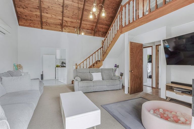 Photo of property in 74a Kahikatea Drive, Melville, Hamilton, 3206