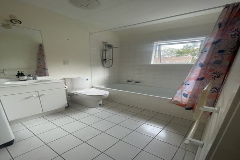 Photo of property in Pitarua Court, 4/11 Pitarua Street, Thorndon, Wellington, 6011