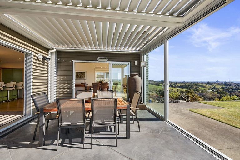 Photo of property in 62 Atkinson Road, Hurworth, New Plymouth, 4371