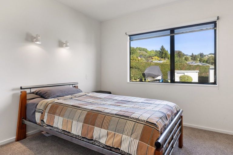 Photo of property in 1 Scenic Heights, Acacia Bay, Taupo, 3330