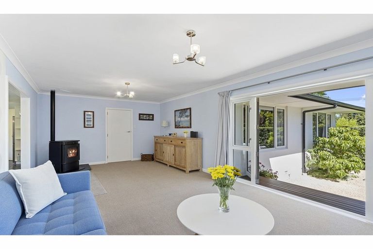 Photo of property in 723 Christchurch Akaroa Road, Tai Tapu, 7672