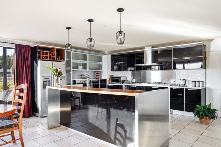 Photo of property in 61 Airport Road, Alexandra, 9391