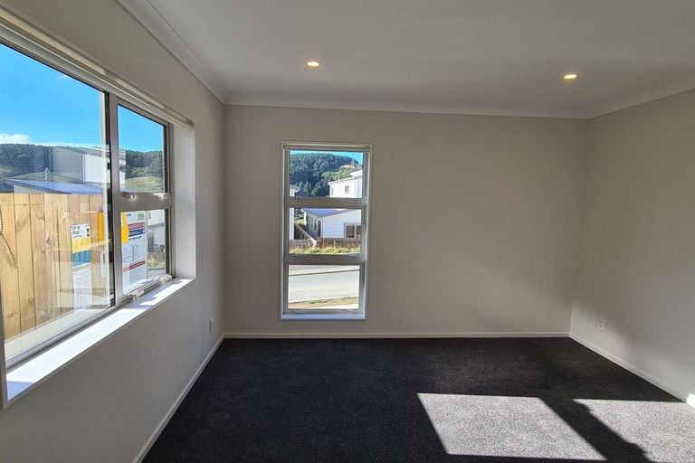 Photo of property in 15 Stockport Grove, Churton Park, Wellington, 6037