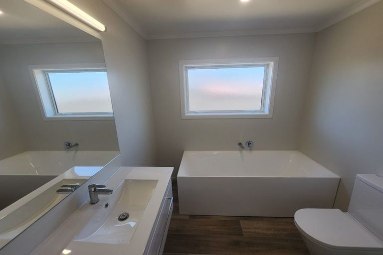 Photo of property in 19 Victoria Street, Carterton, 5713