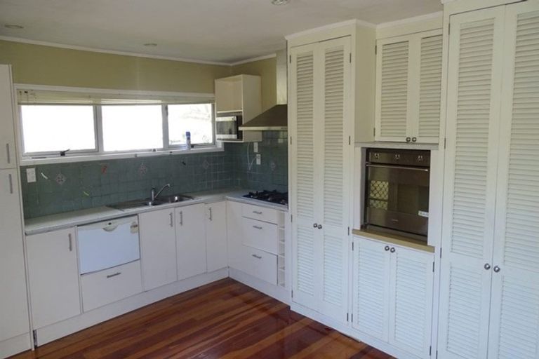 Photo of property in 8 Lanark Street, Milford, Auckland, 0620