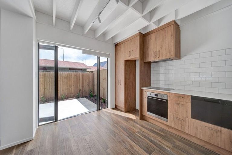 Photo of property in 2/7 Boon Street, Sydenham, Christchurch, 8023