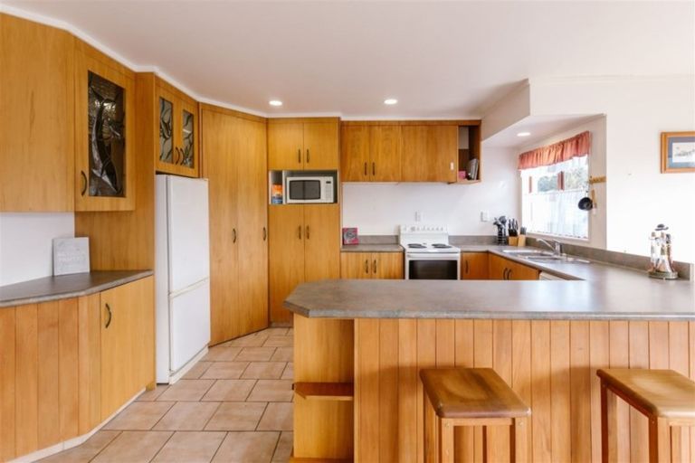 Photo of property in 16 Halligan Road, Whitianga, 3510