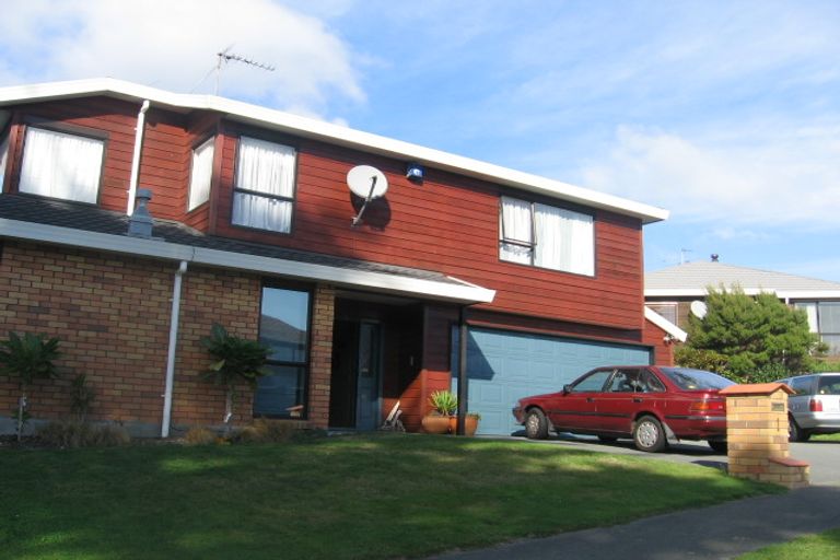 Photo of property in 1 Eclipse Lane, Whitby, Porirua, 5024