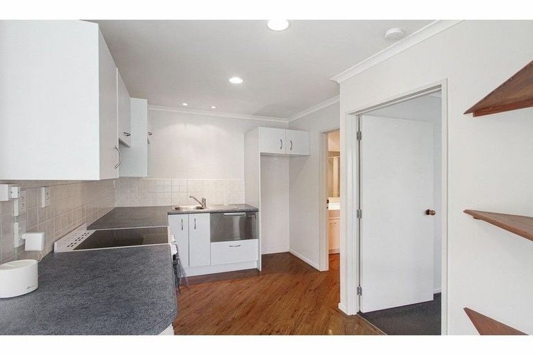 Photo of property in 78 Sunset Road, Unsworth Heights, Auckland, 0632