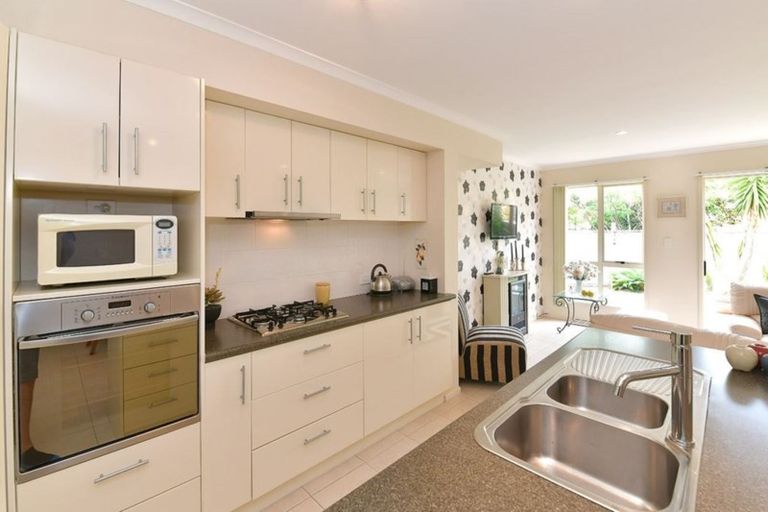 Photo of property in 44 Trimaran Drive, Gulf Harbour, Whangaparaoa, 0930