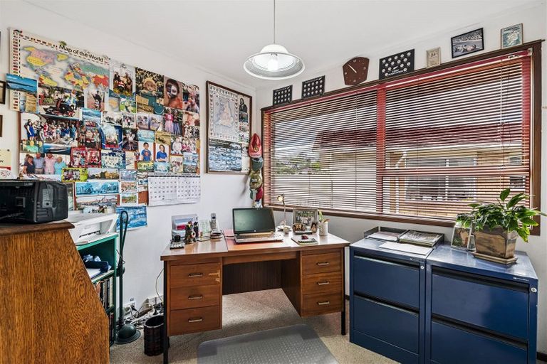 Photo of property in 90 Glencoe Road, Browns Bay, Auckland, 0630