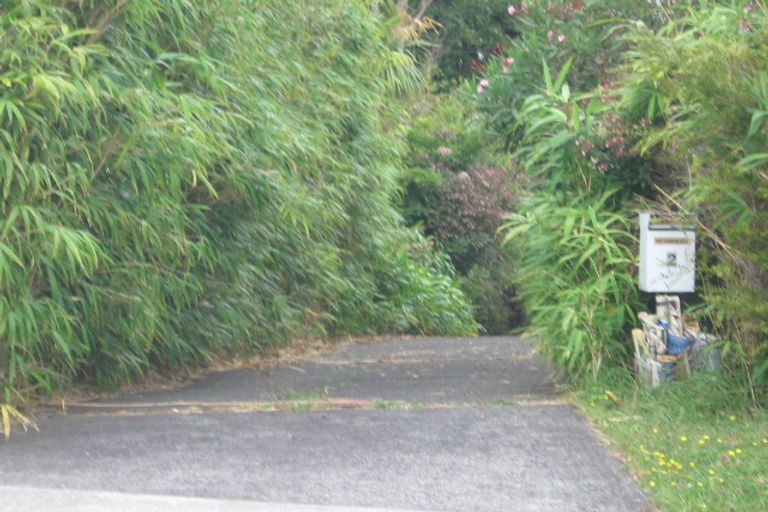 Photo of property in 2 Windy Ridge Road, Glenfield, Auckland, 0629