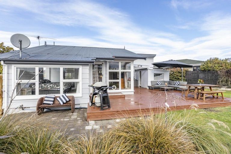 Photo of property in 2 Wallace Place, Rangiora, 7400