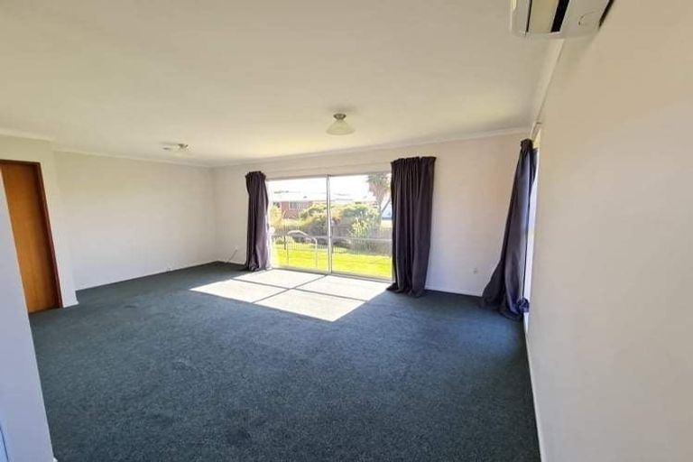 Photo of property in 19 Stacey Place, Woolston, Christchurch, 8062