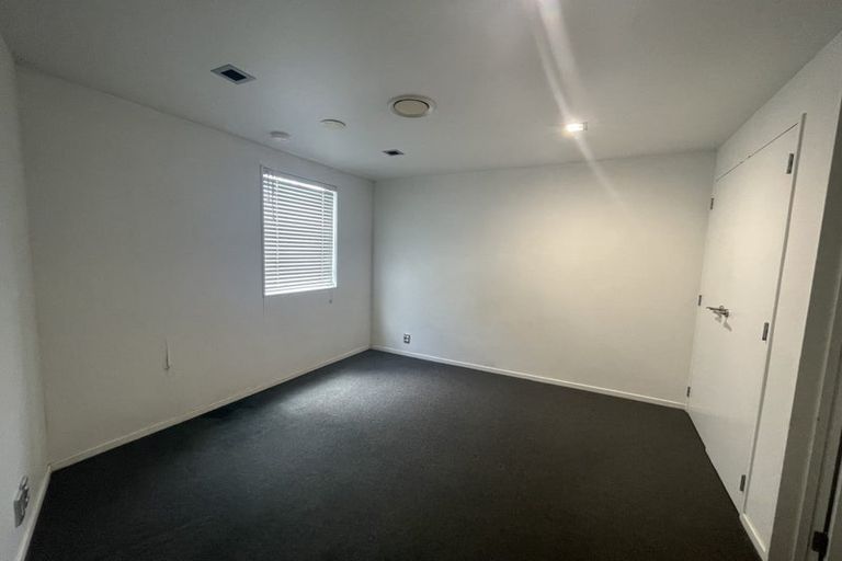 Photo of property in 7/222 Albany Highway, Schnapper Rock, Auckland, 0632