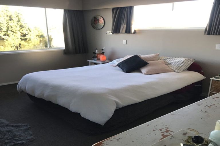 Photo of property in 4 Liston Avenue, Hilltop, Taupo, 3330