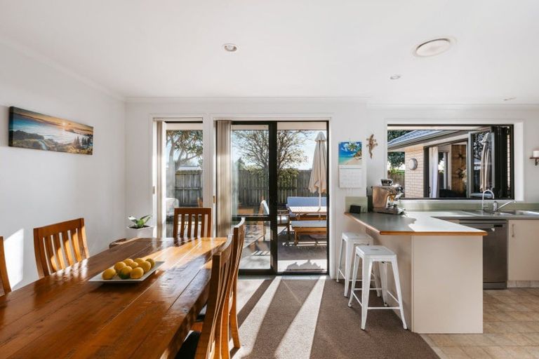 Photo of property in 9 Beachmere Place, Papamoa Beach, Papamoa, 3118