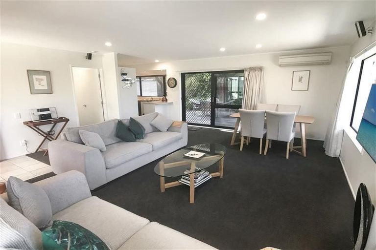 Photo of property in 1/78 Clydesdale Avenue, Somerville, Auckland, 2014