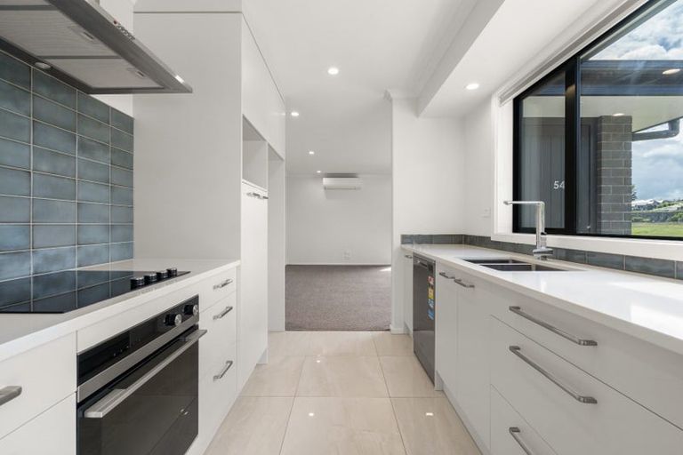 Photo of property in 52 Exeter Street, Glenview, Hamilton, 3206