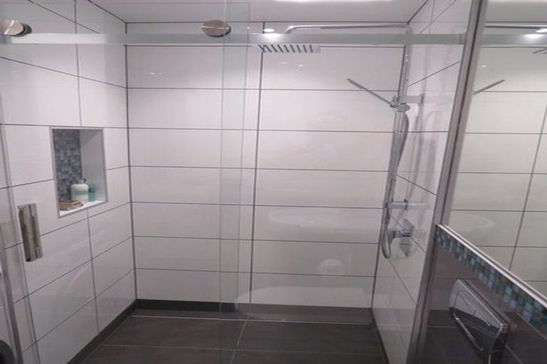 Photo of property in 51 Cavendish Square, Strathmore Park, Wellington, 6022