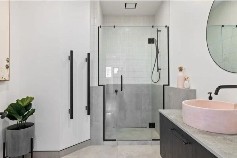 Photo of property in 11 Miro Street, Takaro, Palmerston North, 4410