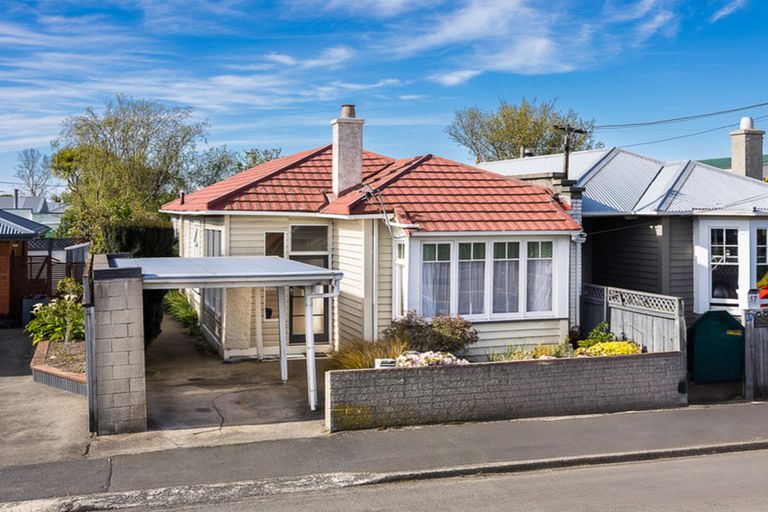 Photo of property in 35a Macandrew Road, South Dunedin, Dunedin, 9012