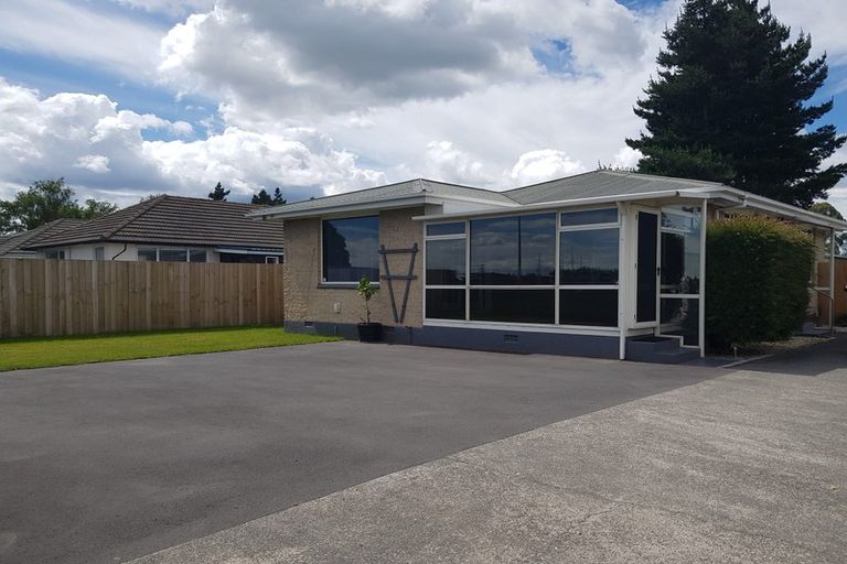 Photo of property in 699 Main South Road, Islington, Christchurch, 8042