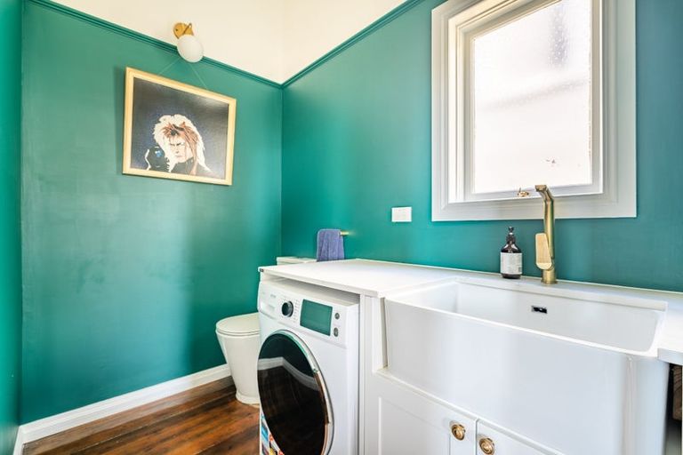 Photo of property in 54 Argyle Street, Mornington, Dunedin, 9011