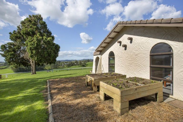 Photo of property in 261a Rotowaro Road, Huntly, 3771