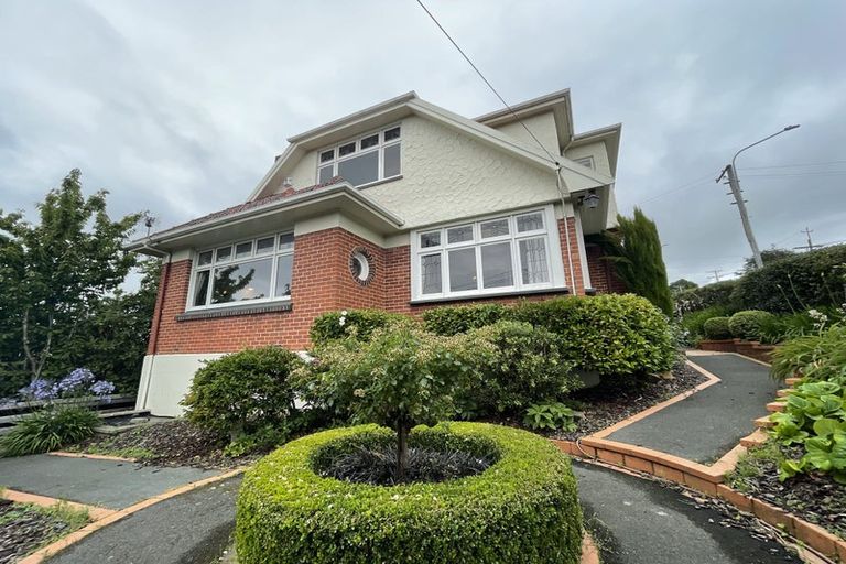 Photo of property in 1 Ross Street, Roslyn, Dunedin, 9011