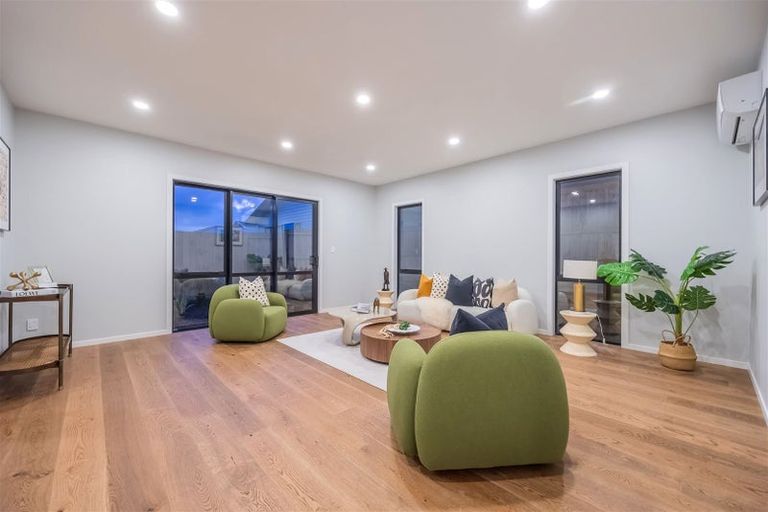 Photo of property in 20 Lewis Younie Road, Kumeu, 0810