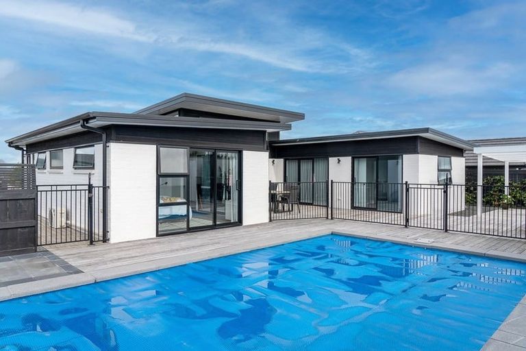 Photo of property in 7 Kapua Crescent, Rototuna North, Hamilton, 3210