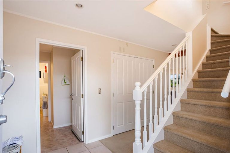 Photo of property in 8/485 Don Buck Road, Massey, Auckland, 0614